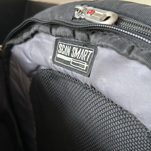 SWISSGEAR 1900 ScanSmart Laptop Backpack - Urban Heather - Picture 8 of 13